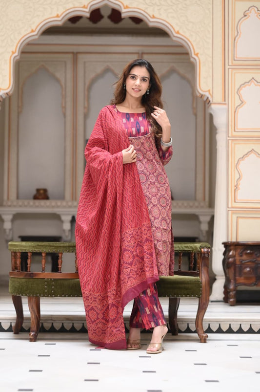 Exclusive Jaipuri Printed Cotton Kurti Set with Printed Plazo & Dupatta | Pure 60×60 Cotton- House Of The Handblock
