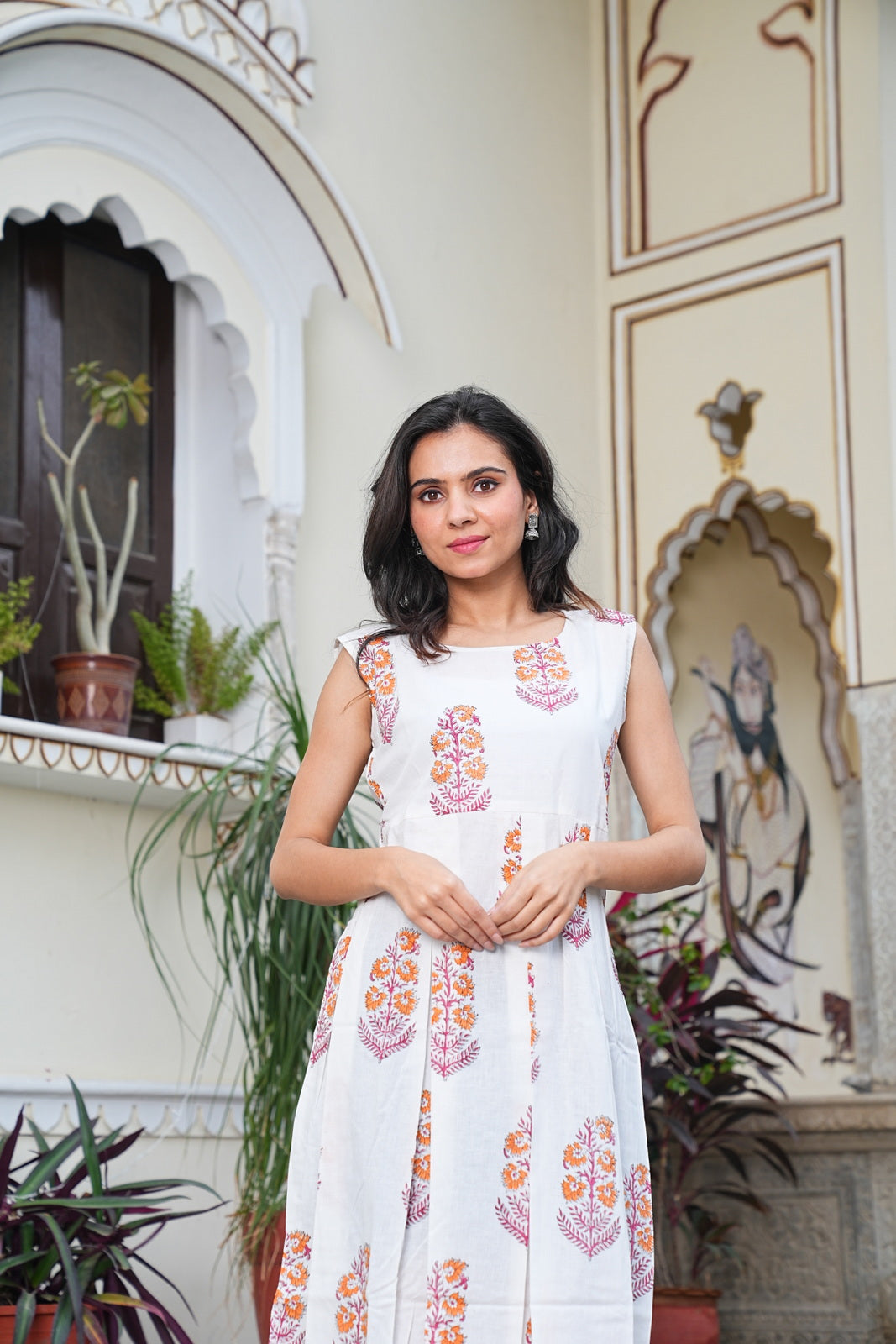 WHITE BAGRU Handblock Printed Sleeveless Cotton Midi Dress – House of the Handblock