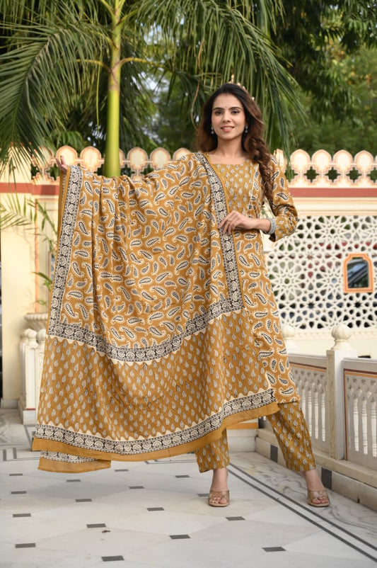 Exclusive Jaipuri Printed Cotton Kurti Set with Printed Plazo & Dupatta | Pure 60×60 Cotton- House Of The Handblock