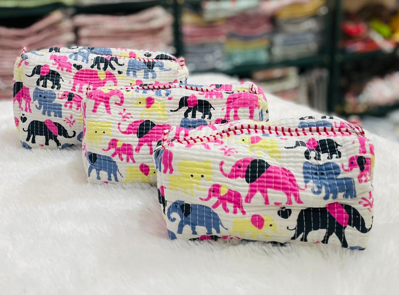 The Cotton Quilted Travel Pouches | Set of 3 | Multipurpose Makeup, Toiletry & Travel Kits – House of the Handblock