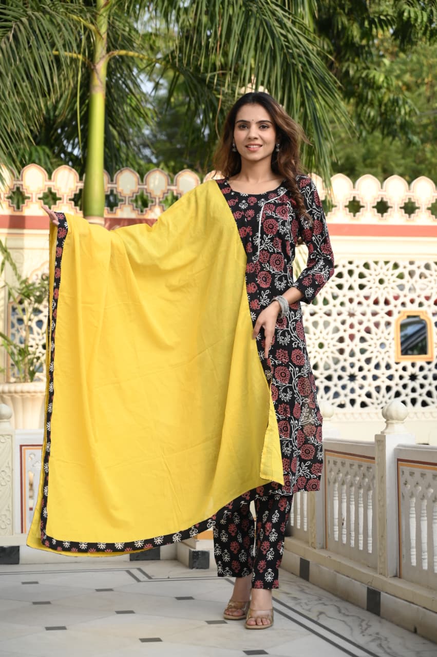 Exclusive Jaipuri Printed Cotton Kurti Set with Printed Plazo & Dupatta | Pure 60×60 Cotton- House Of The Handblock