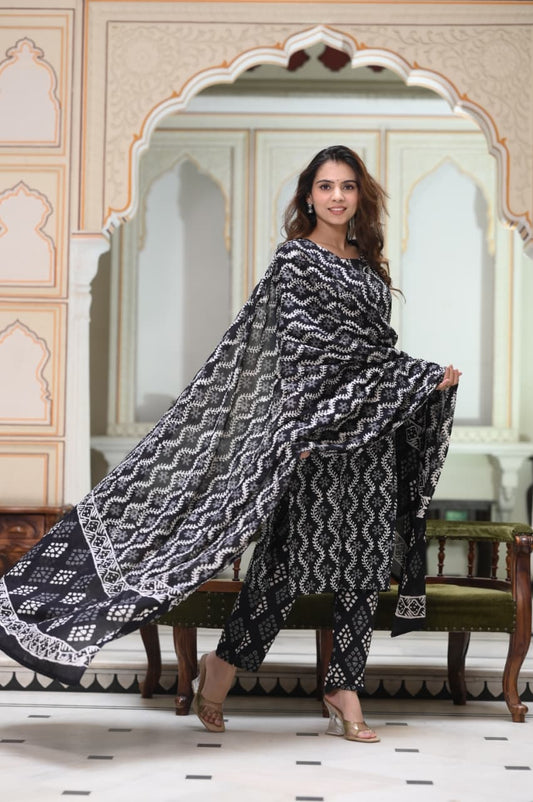 Exclusive Jaipuri Printed Cotton Kurti Set with Printed Plazo & Dupatta | Pure 60×60 Cotton- House Of The Handblock