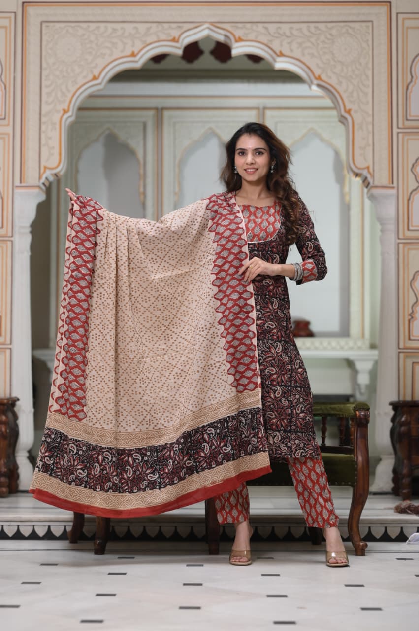 Exclusive Jaipuri Printed Cotton Kurti Set with Printed Plazo & Dupatta | Pure 60×60 Cotton- House Of The Handblock