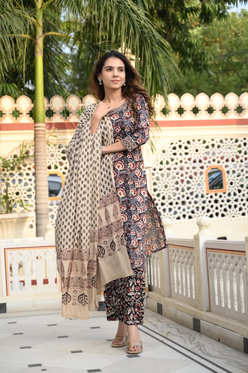 Exclusive Jaipuri Printed Cotton Kurti Set with Printed Plazo & Dupatta | Pure 60×60 Cotton- House Of The Handblock