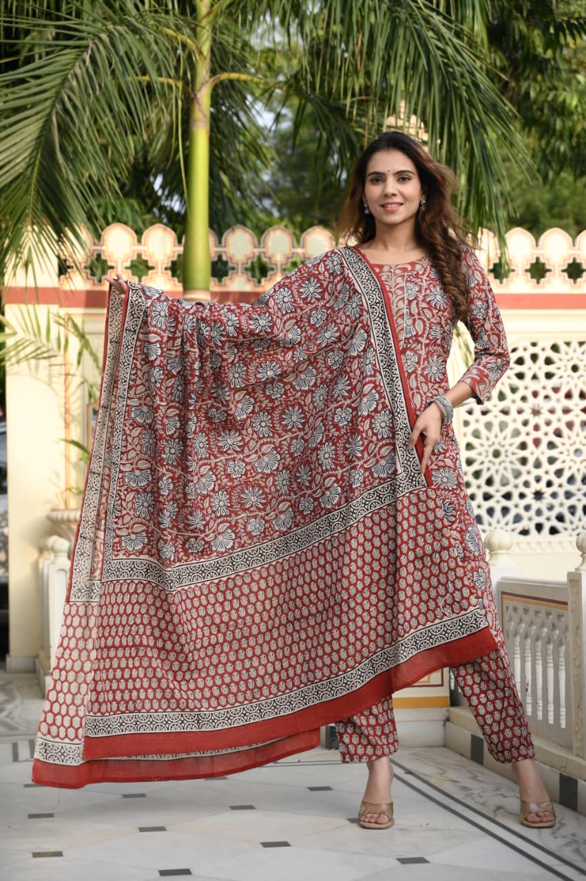 Exclusive Jaipuri Printed Cotton Kurti Set with Printed Plazo & Dupatta | Pure 60×60 Cotton- House Of The Handblock
