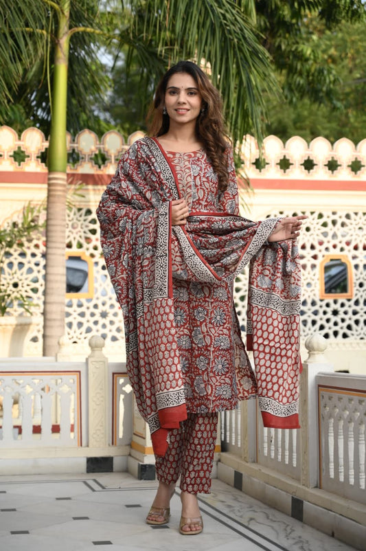 Exclusive Jaipuri Printed Cotton Kurti Set with Printed Plazo & Dupatta | Pure 60×60 Cotton- House Of The Handblock