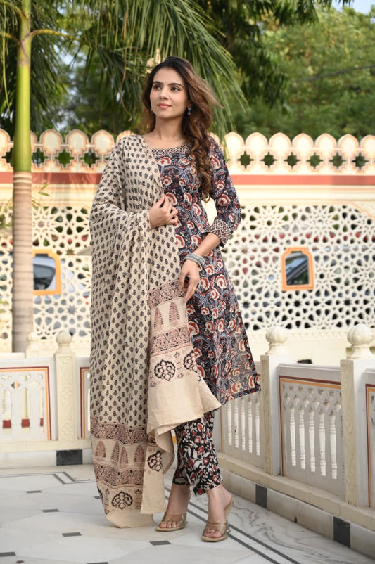 Exclusive Jaipuri Printed Cotton Kurti Set with Printed Plazo & Dupatta | Pure 60×60 Cotton- House Of The Handblock