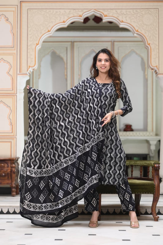 Exclusive Jaipuri Printed Cotton Kurti Set with Printed Plazo & Dupatta | Pure 60×60 Cotton- House Of The Handblock