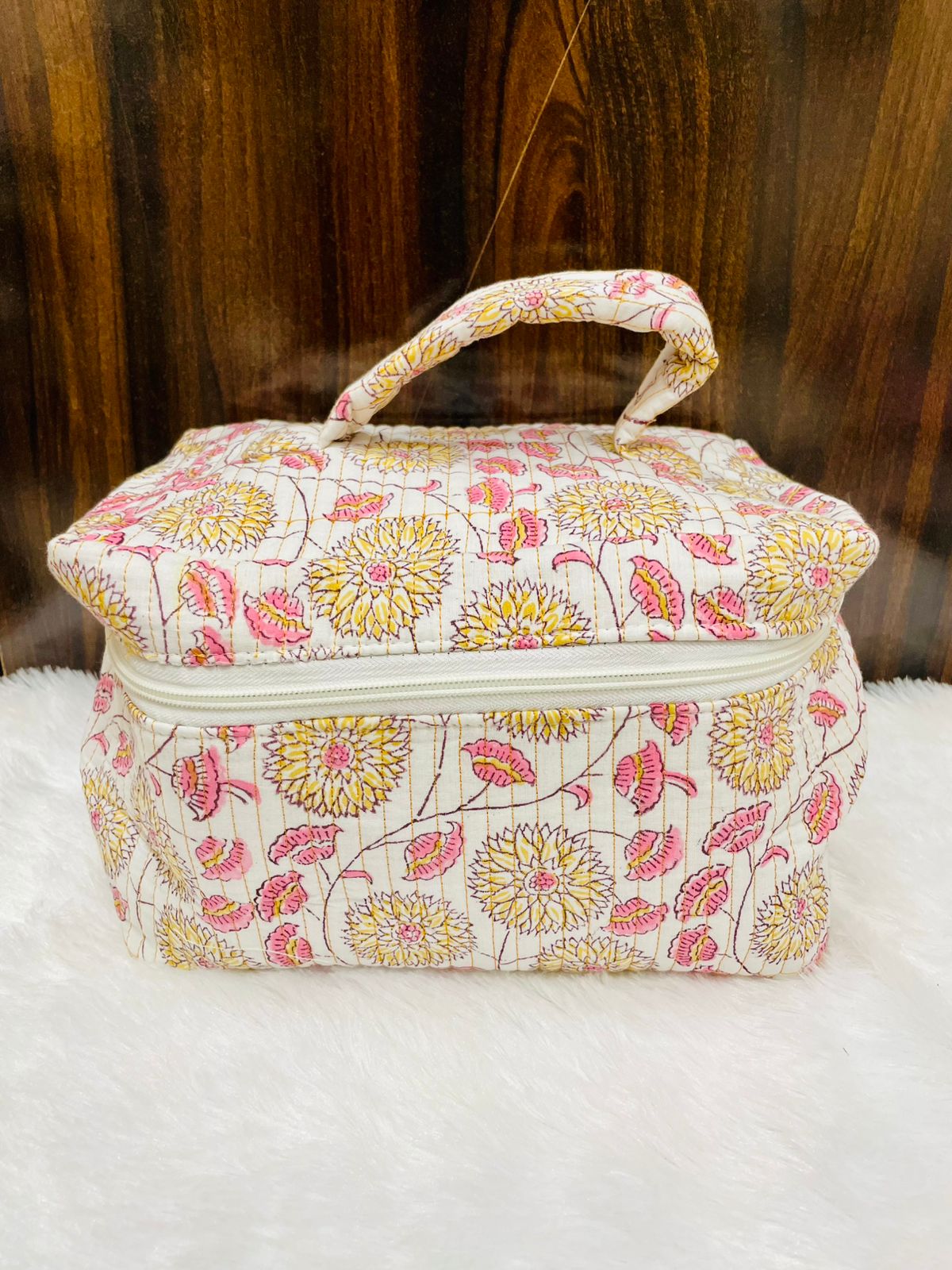 Quilted Handblock Vanity Pouch | Single Partition with Zip & Inner Pockets – House of the Handblock