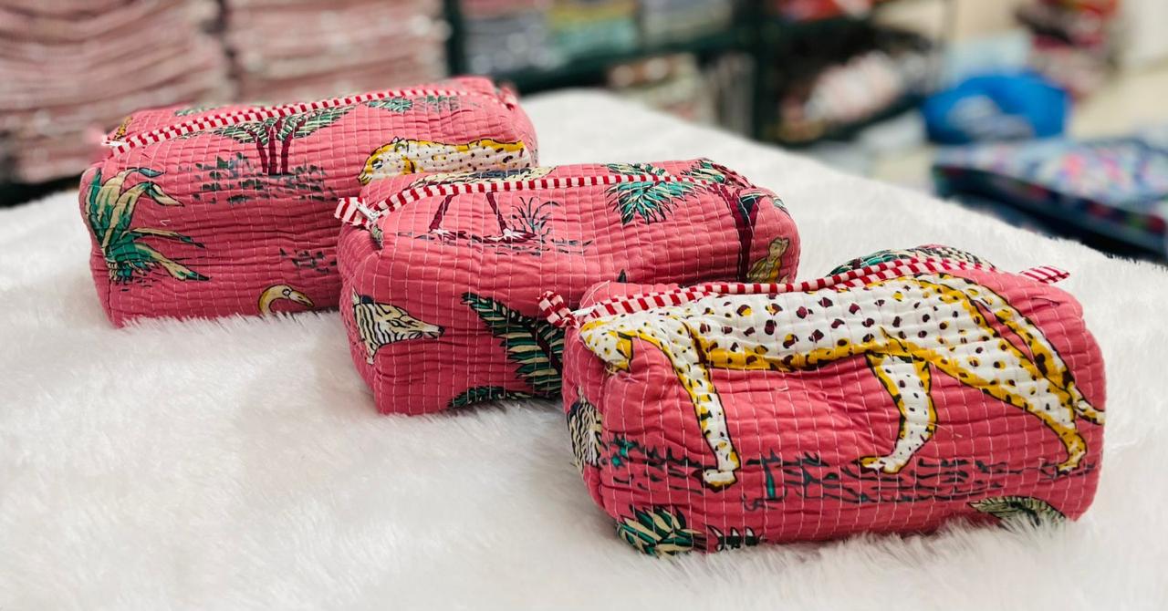 The Cotton Quilted Travel Pouches | Set of 3 | Multipurpose Makeup, Toiletry & Travel Kits – House of the Handblock