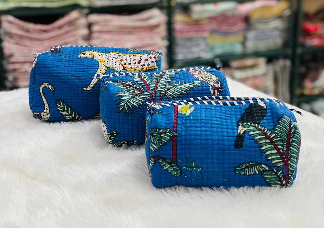The Cotton Quilted Travel Pouches | Set of 3 | Multipurpose Makeup, Toiletry & Travel Kits – House of the Handblock