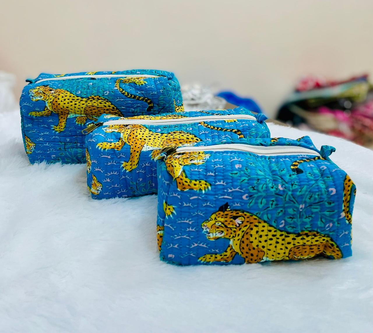 The Cotton Quilted Travel Pouches | Set of 3 | Multipurpose Makeup, Toiletry & Travel Kits – House of the Handblock