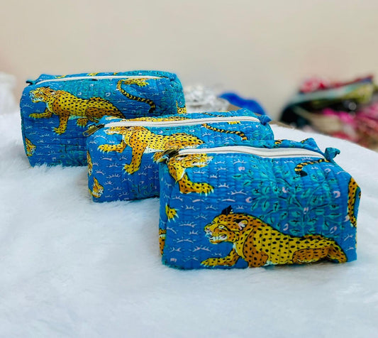 The Cotton Quilted Travel Pouches | Set of 3 | Multipurpose Makeup, Toiletry & Travel Kits – House of the Handblock